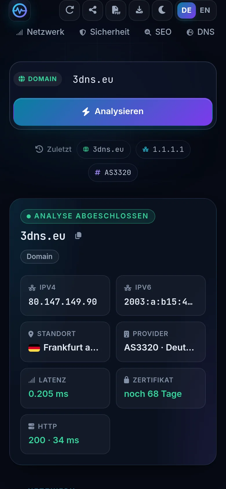 Mobile Ansicht mit Eingabefeld, Analysieren-Button und den Kennzahlen der abgeschlossenen Analyse